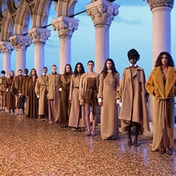 Elegante trilogía Max Mara.