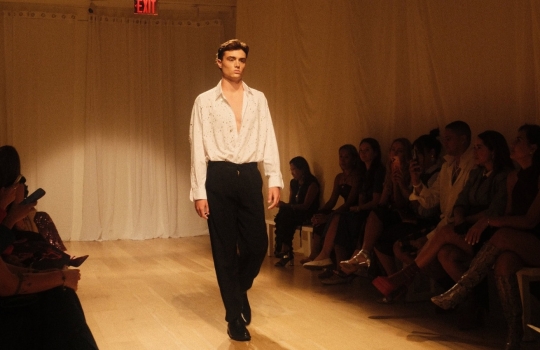 Edher Gin presenta Oro Vivo en New York Fashion Week.